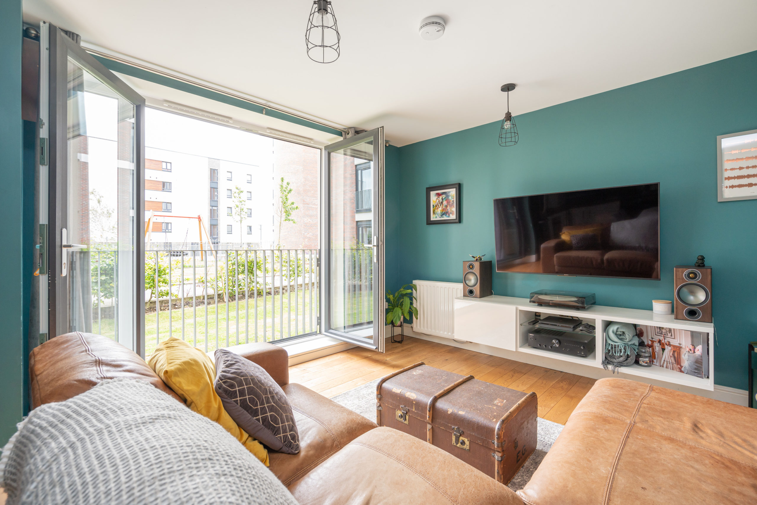 12/2 Arneil Place